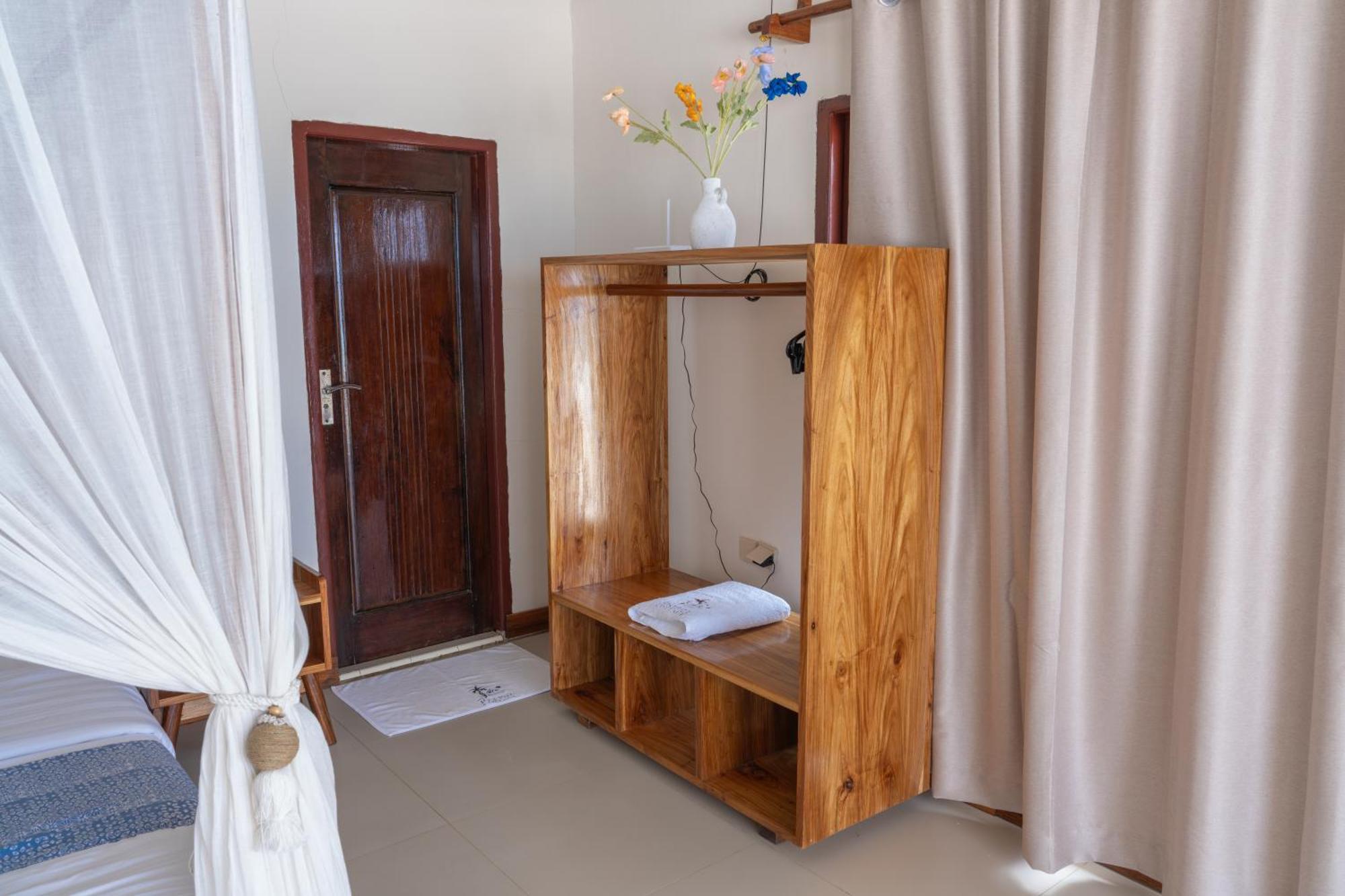 Josepha Cottage Ngurbloat ภายนอก รูปภาพ